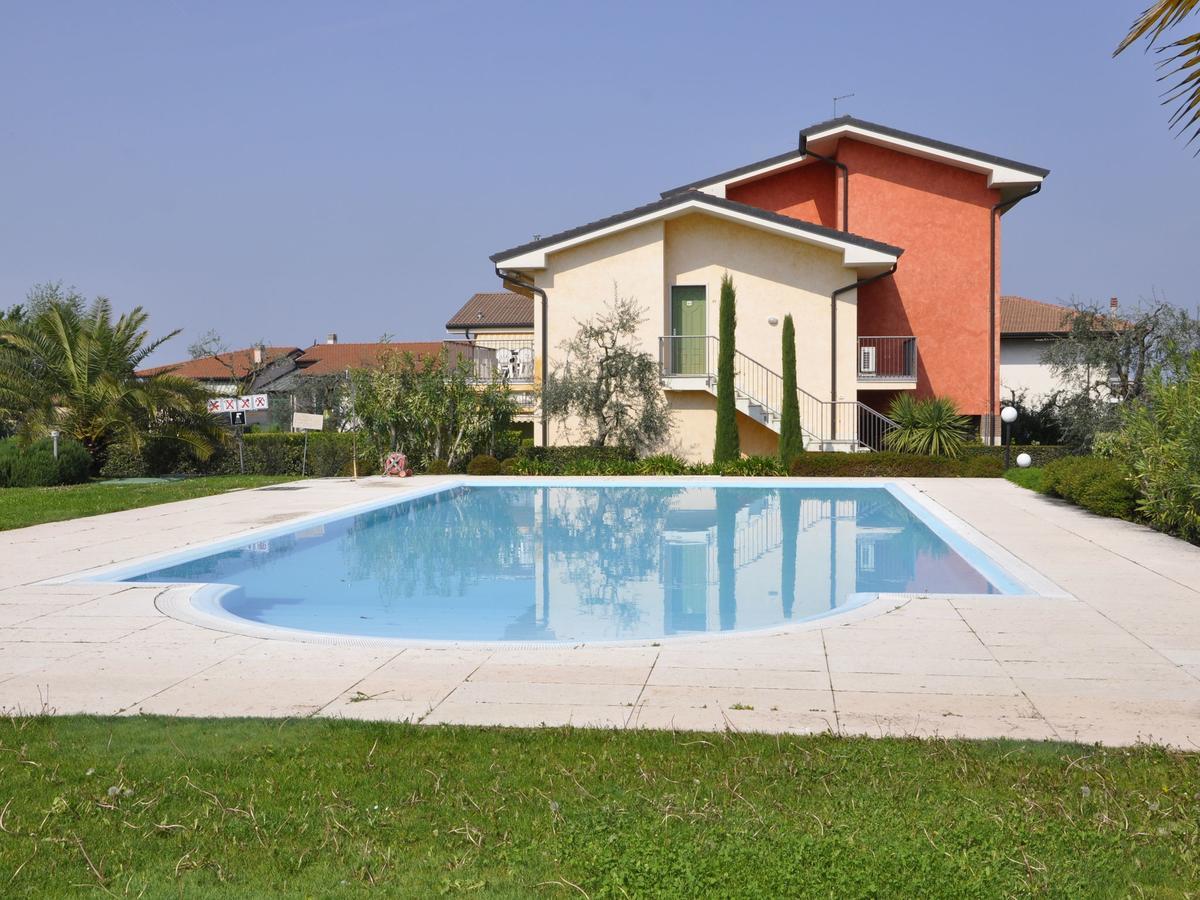 Holiday Home With Nicely Decorated Interior Near Lake Garda Lazise Exterior photo