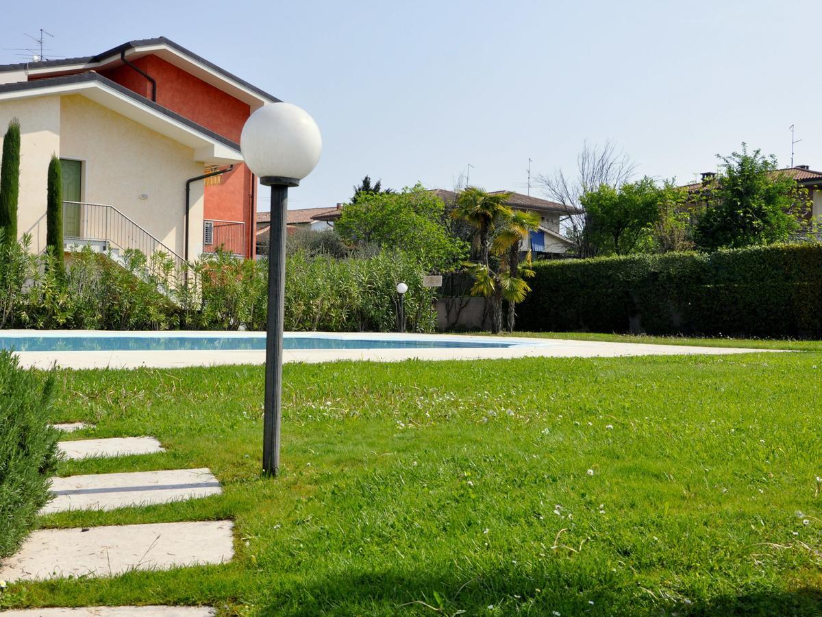 Holiday Home With Nicely Decorated Interior Near Lake Garda Lazise Exterior photo